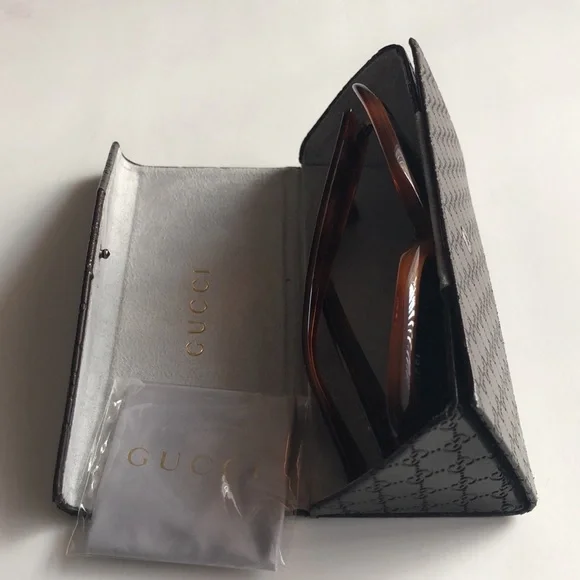 Gucci Sunglasses - Picture 14 of 16